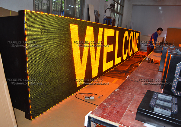 tablero de anuncios electr&oacute;nicos